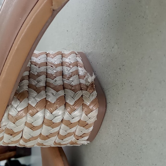 Universal Thread Shoes - Picture 5 of 5